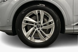 hopea Audi Q7 2025 kuva 9.