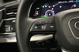 hopea Audi Q7 2025 kuva 11.