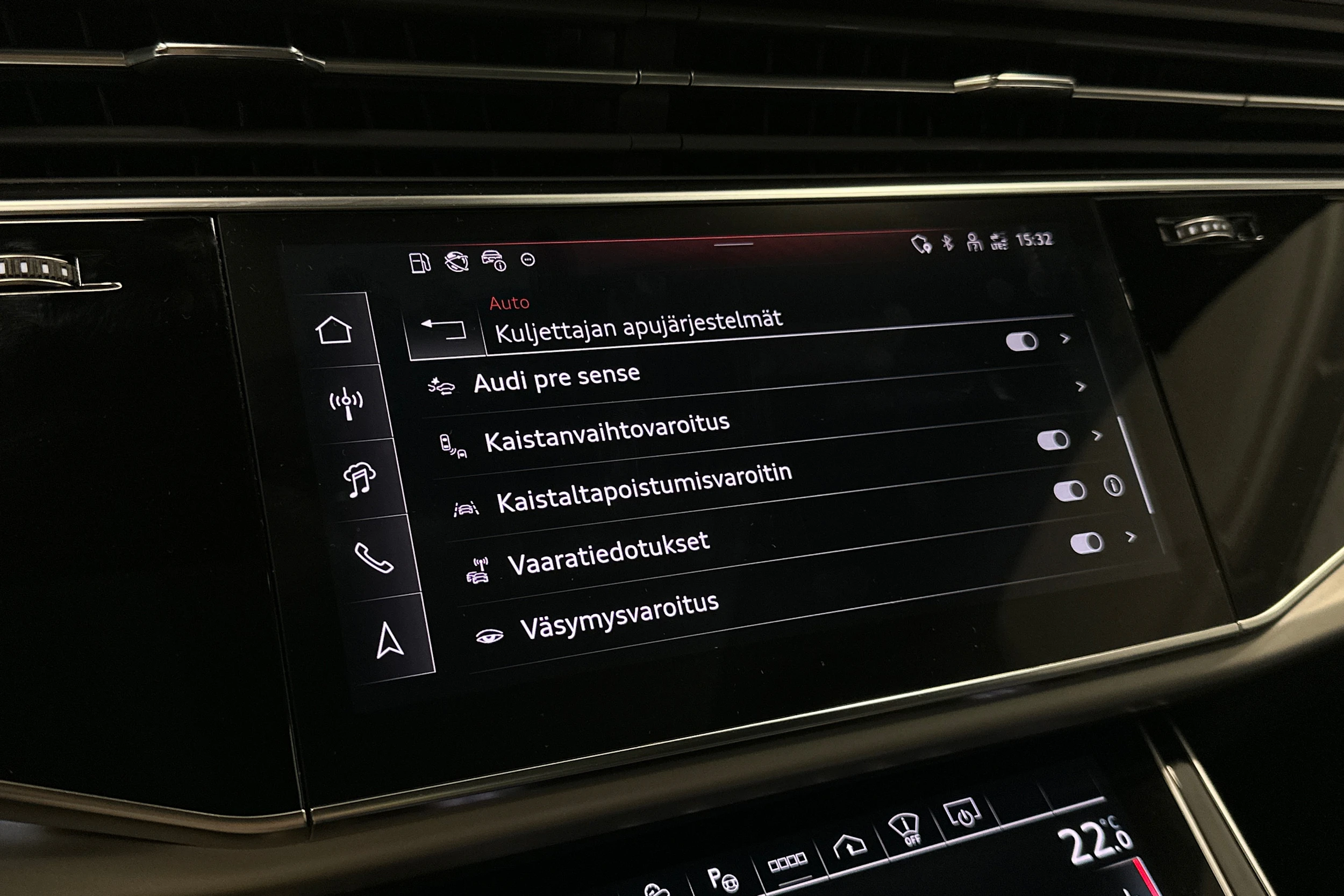 hopea Audi Q7 2025 kuva 20.