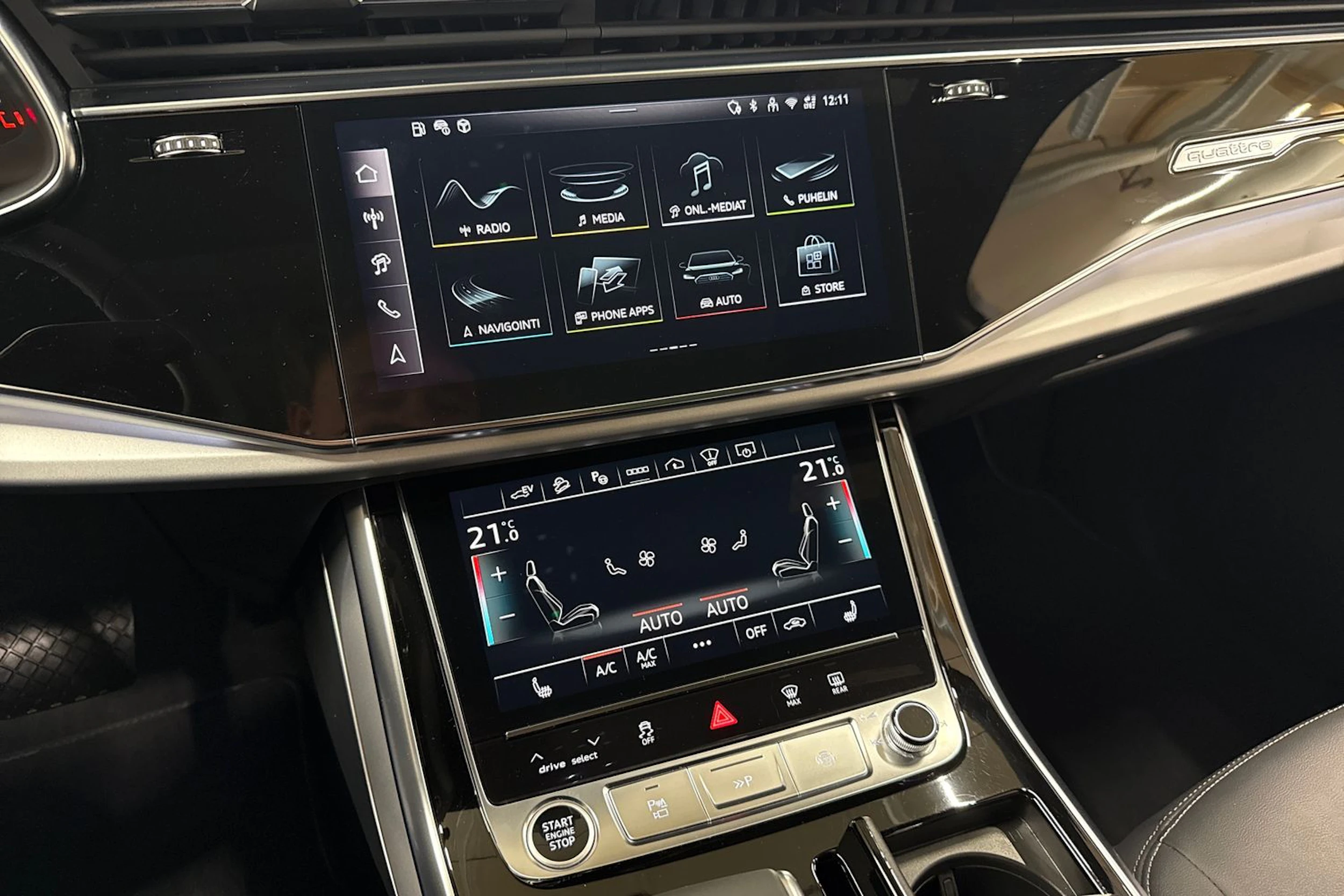 valkoinen Audi Q7 2025 kuva 15.