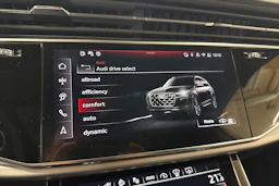 valkoinen Audi Q7 2025 kuva 20.