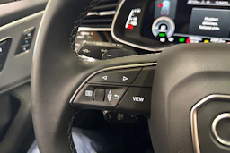 valkoinen Audi Q7 2025 kuva 24.