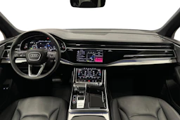 sininen Audi Q7 2025 kuva 7.