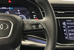 sininen Audi Q7 2025 kuva 21.