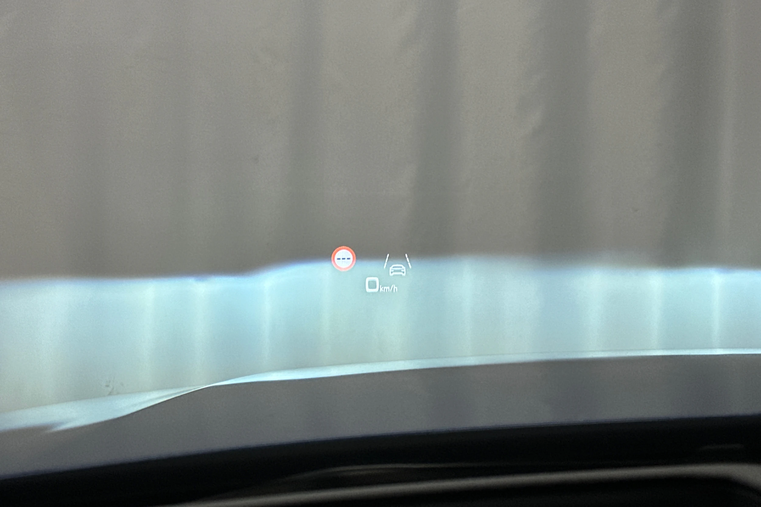 sininen Audi Q7 2025 kuva 24.