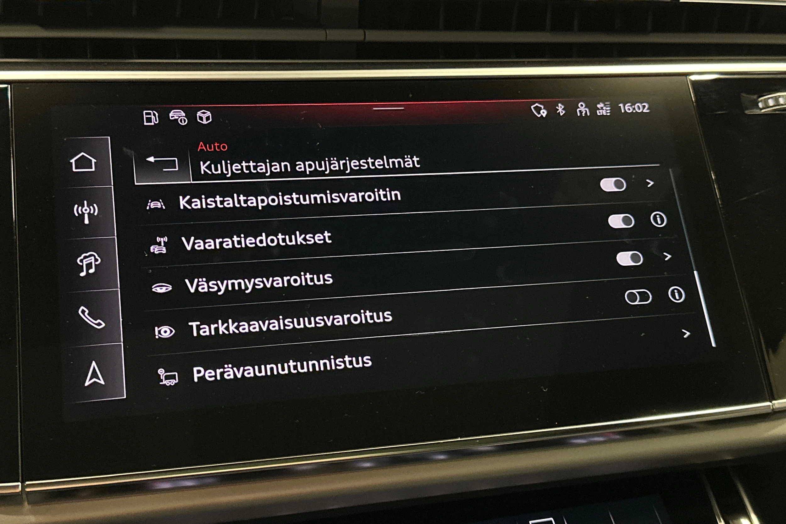 sininen Audi Q7 2025 kuva 31.