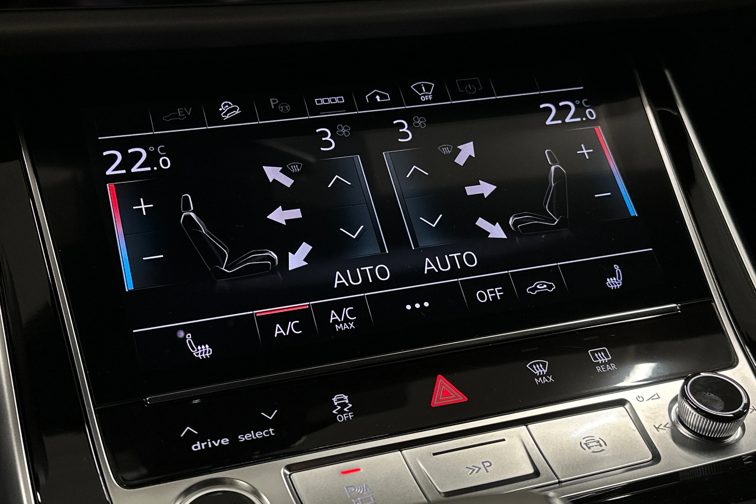 sininen Audi Q7 2025 kuva 33.