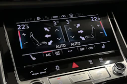 sininen Audi Q7 2025 kuva 33.