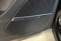 met. musta Audi Q7 2025 kuva 5.