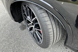 musta Audi Q7 2025 kuva 10.