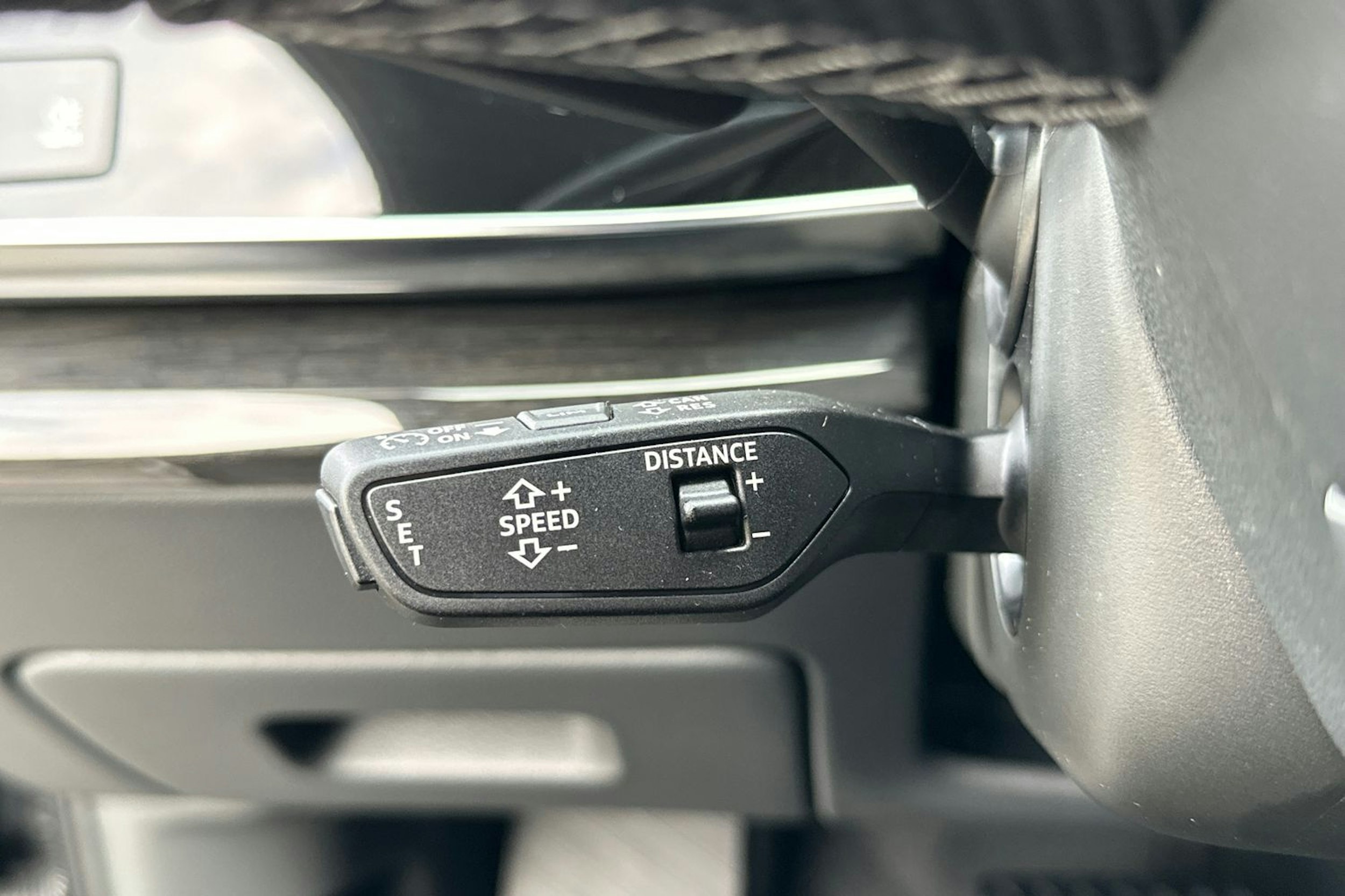 musta Audi Q7 2025 kuva 18.