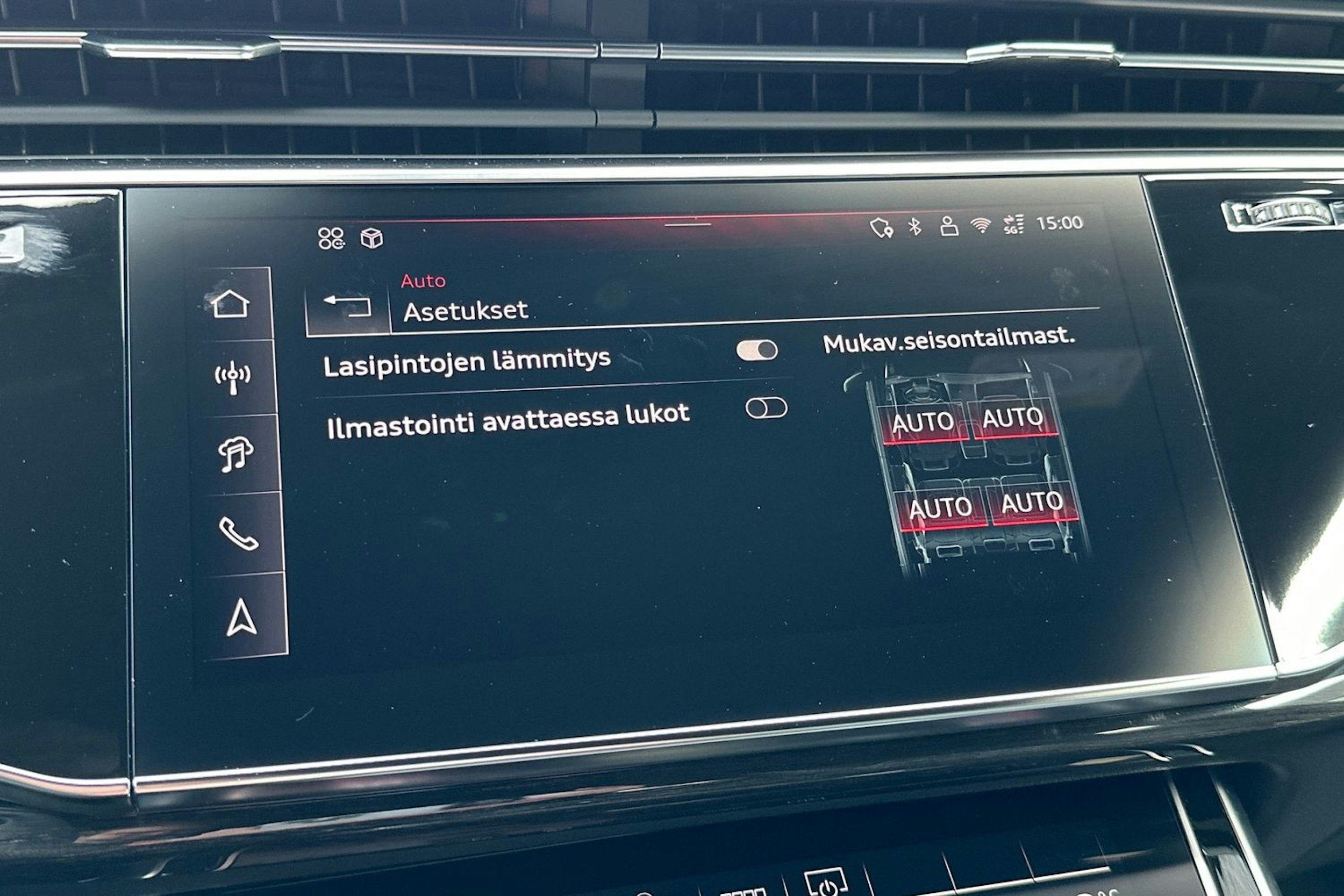 musta Audi Q7 2025 kuva 23.