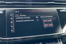 musta Audi Q7 2025 kuva 23.