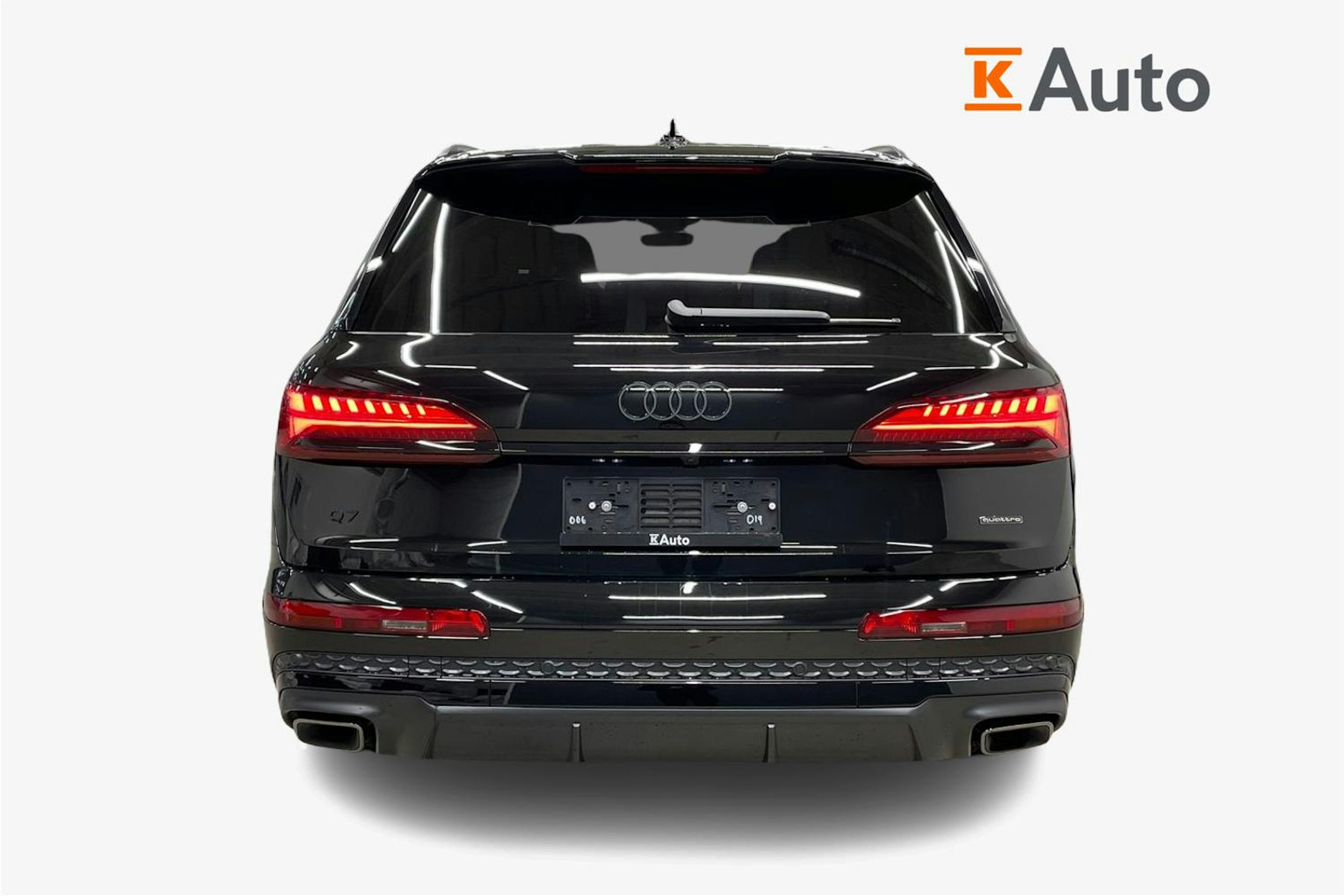 musta Audi Q7 2025 kuva 3.