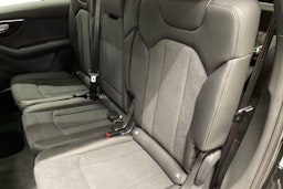 musta Audi Q7 2025 kuva 10.