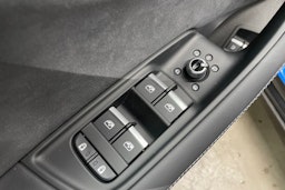 harmaa Audi Q7 2025 kuva 14.