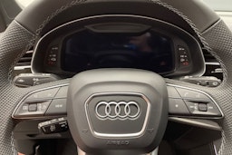harmaa Audi Q7 2025 kuva 16.