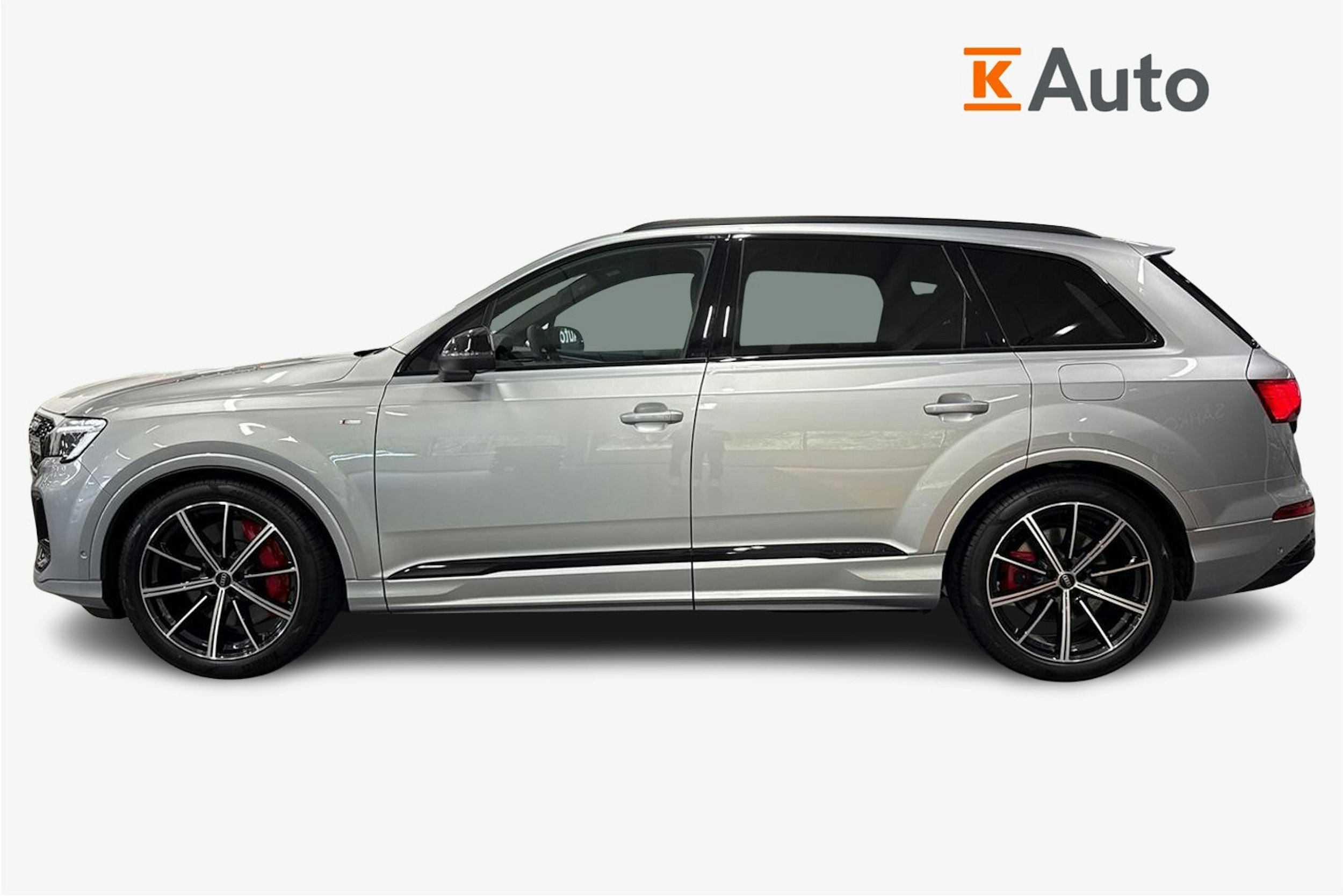 met. harmaa Audi Q7 2025 kuva 5.