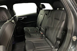 harmaa Audi Q7 2025 kuva 8.