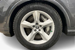 harmaa Audi Q7 2025 kuva 9.