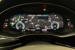 harmaa Audi Q7 2025 kuva 12.