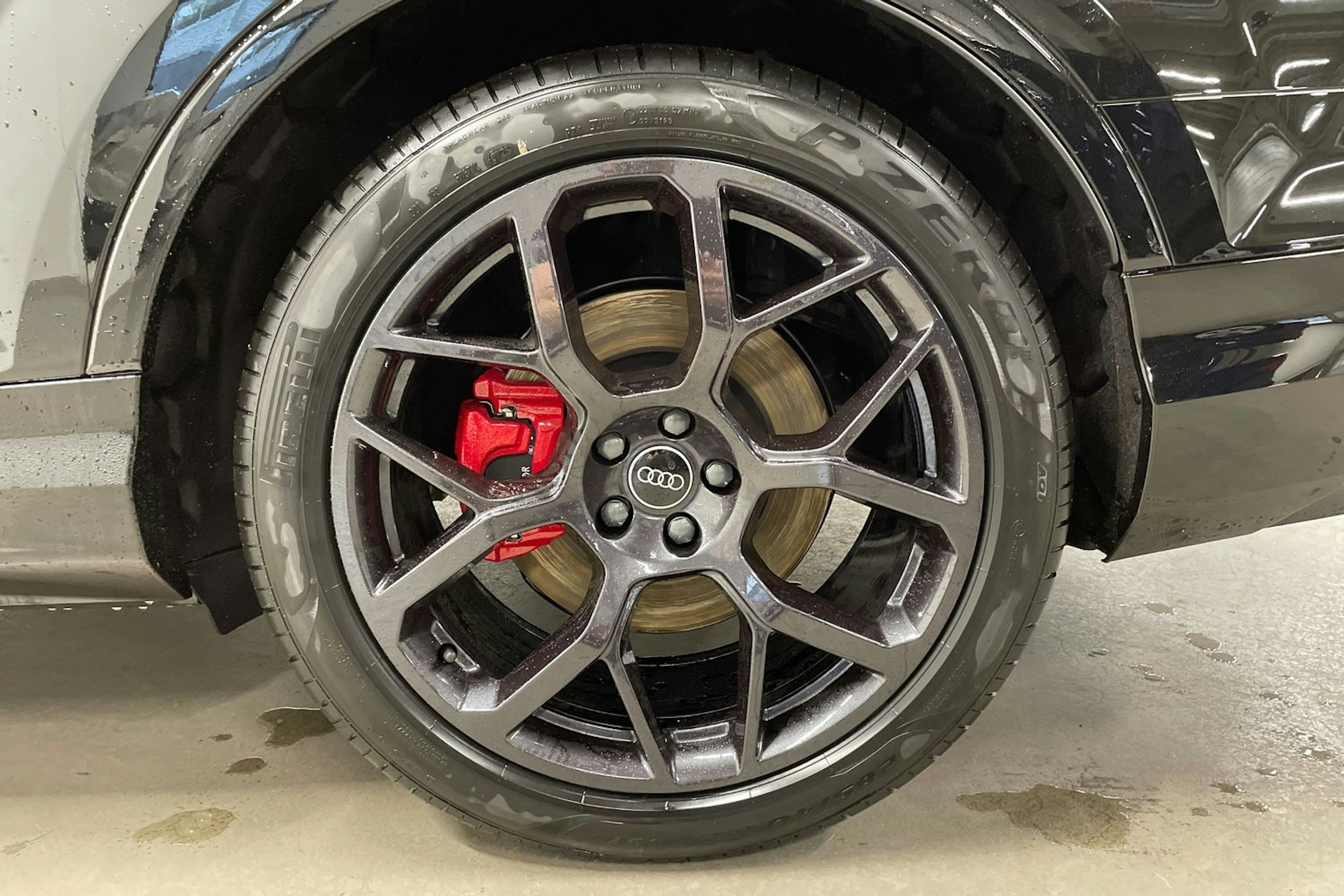 musta Audi Q7 2025 kuva 10.