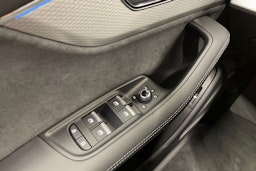 musta Audi Q7 2025 kuva 16.