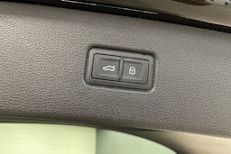 musta Audi Q7 2025 kuva 18.