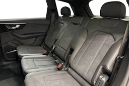 sakhir kulta Audi Q7 2025 kuva 8.