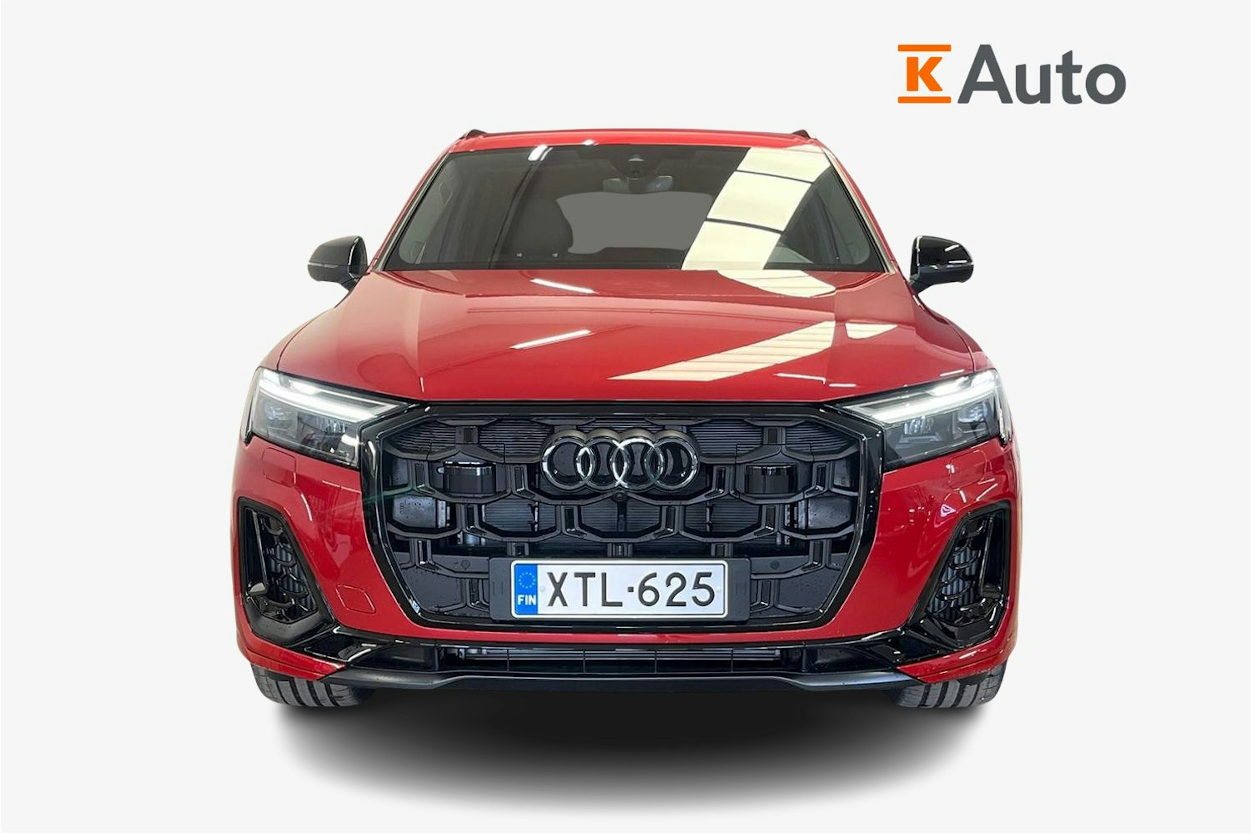 punainen Audi Q7 2025 kuva 21.