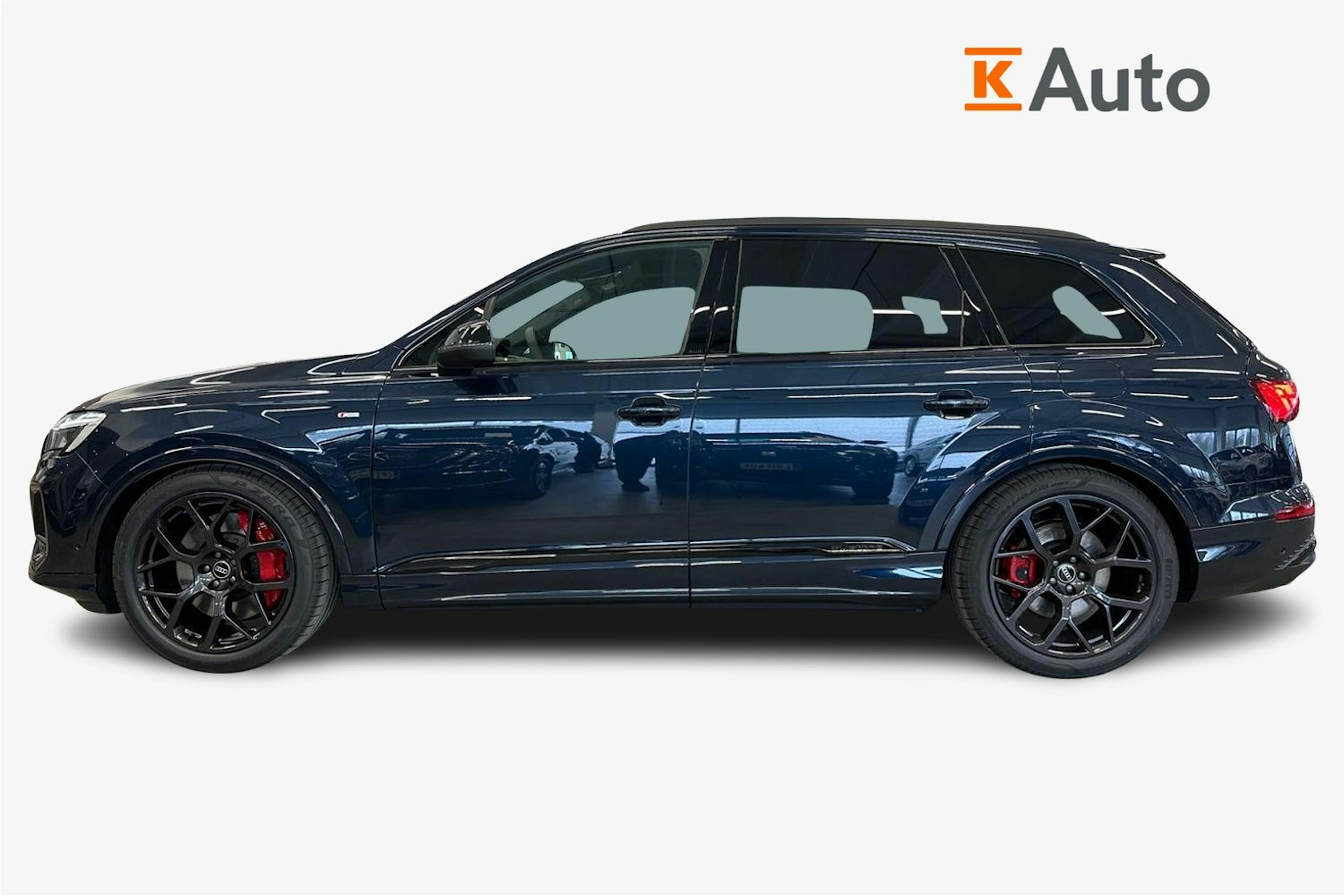 met. sininen Audi Q7 2025 kuva 5.