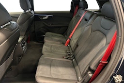met. sininen Audi Q7 2025 kuva 8.