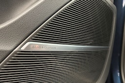 met. sininen Audi Q7 2025 kuva 16.