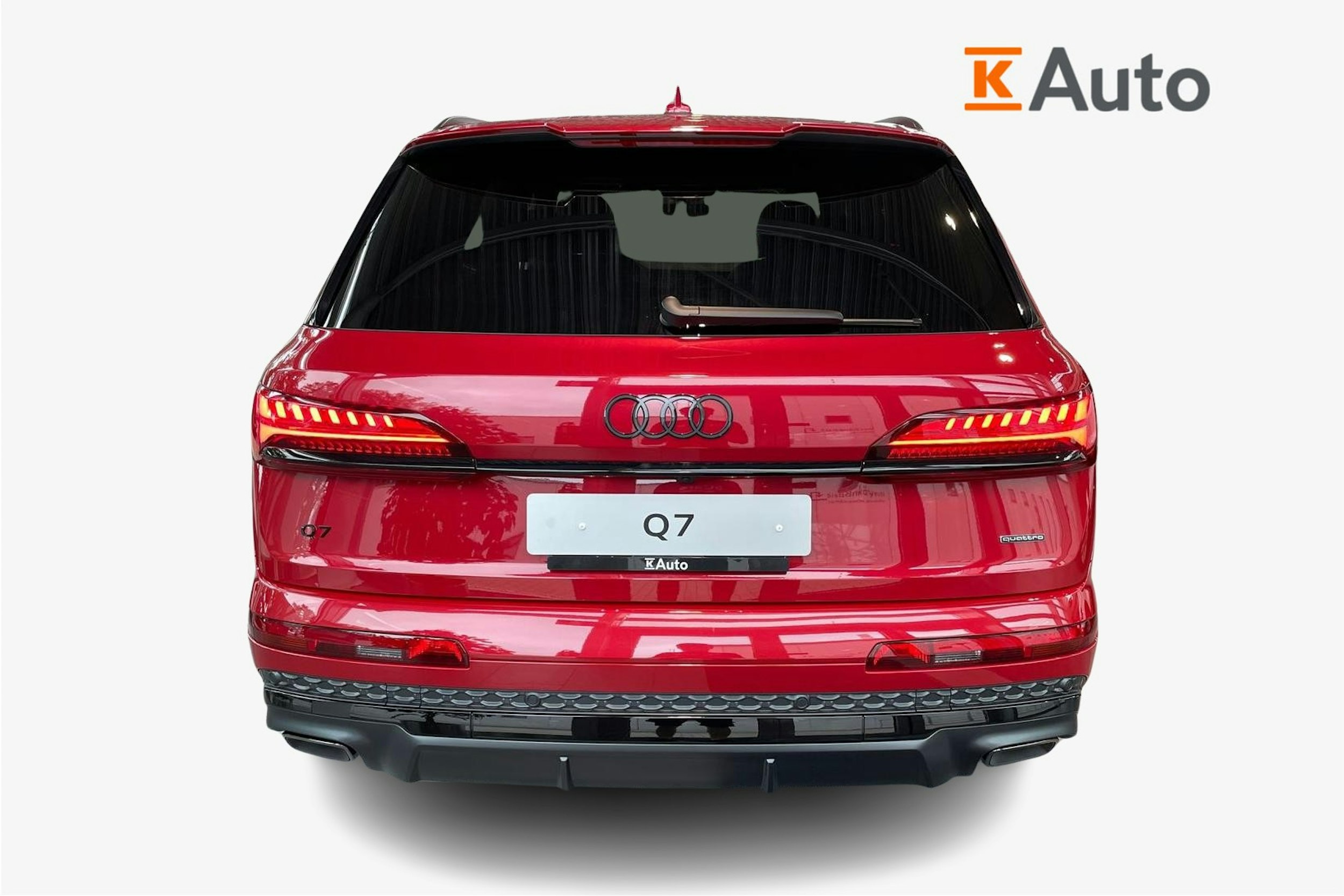 punainen Audi Q7 2025 kuva 3.