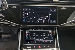 mythos musta Audi Q7 2025 kuva 16.