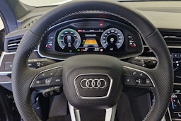 mythos musta Audi Q7 2025 kuva 17.