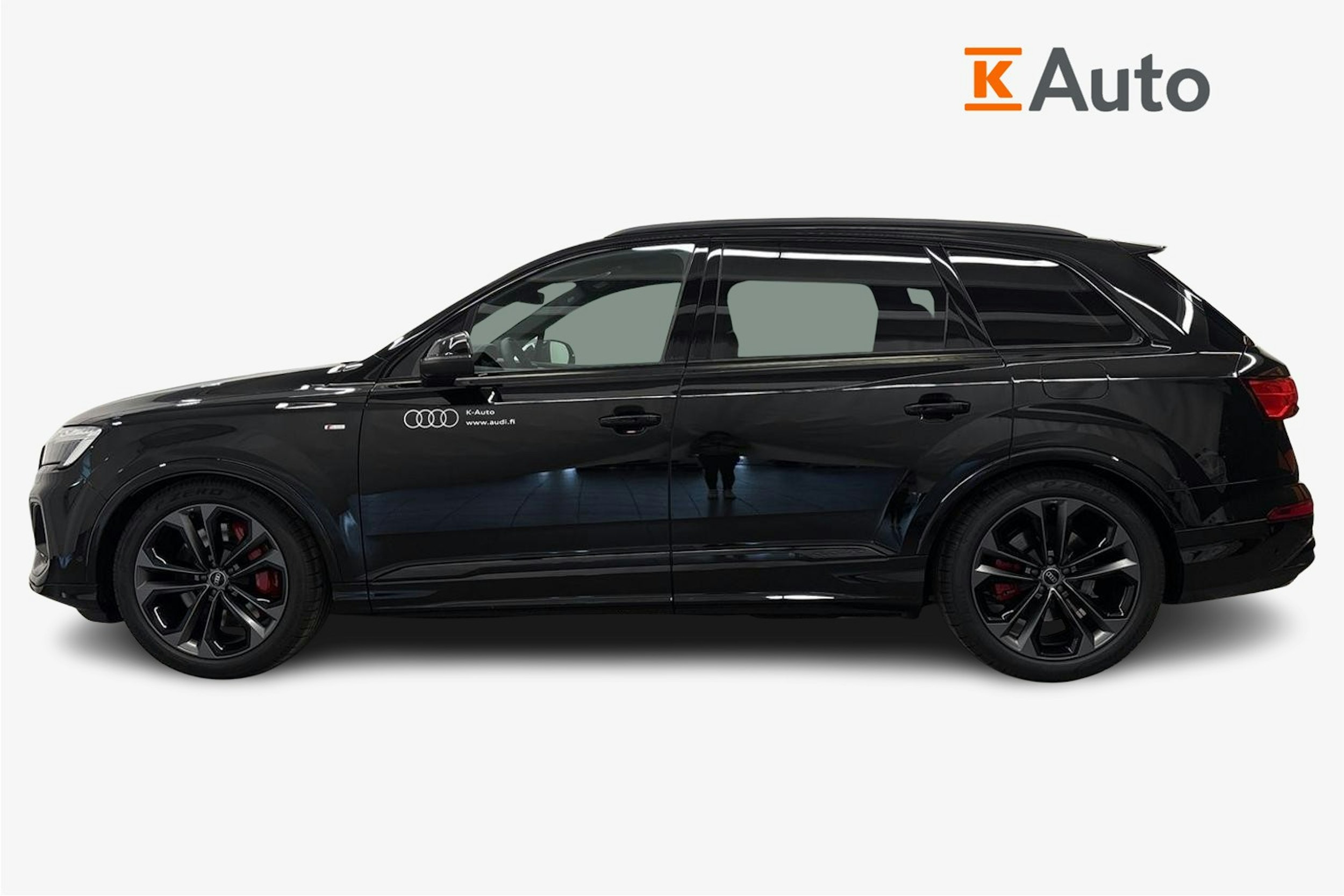 met. musta Audi Q7 2025 kuva 5.