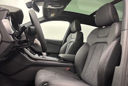 met. musta Audi Q7 2025 kuva 11.