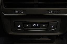 met. musta Audi Q7 2025 kuva 26.