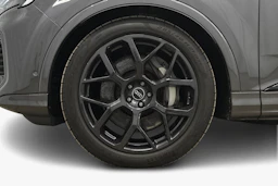 harmaa Audi Q7 2026 kuva 9.