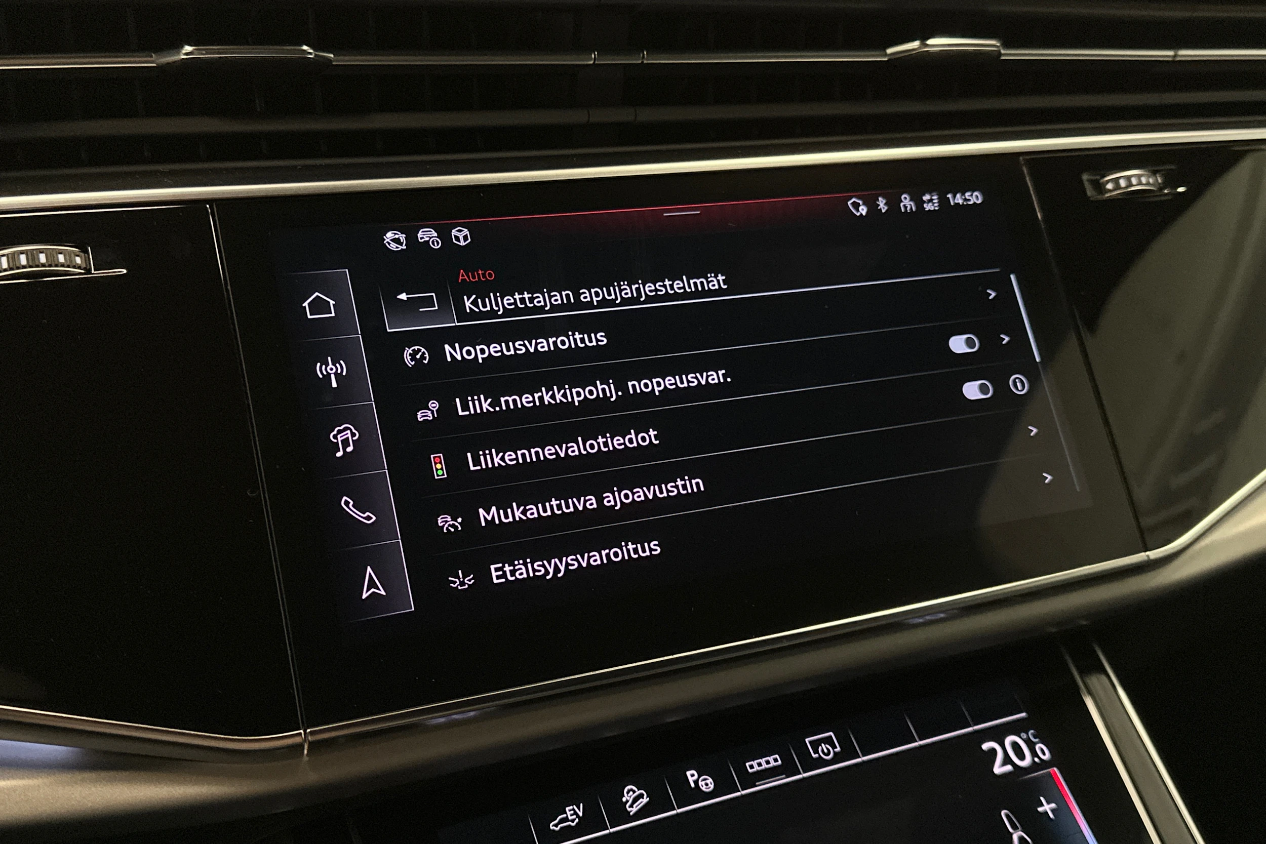 harmaa Audi Q7 2026 kuva 20.