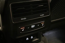 beige Audi Q7 2026 kuva 14.