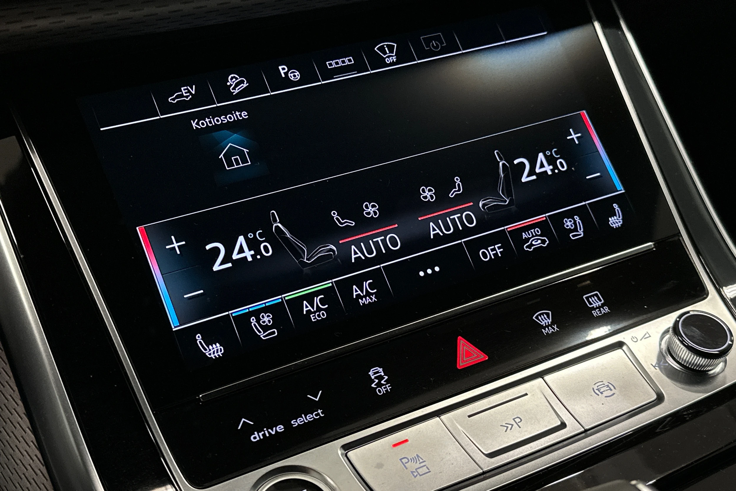 beige Audi Q7 2026 kuva 38.