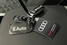 beige Audi Q7 2026 kuva 42.