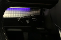 harmaa Audi Q7 2026 kuva 22.