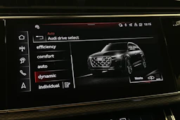 harmaa Audi Q7 2026 kuva 28.