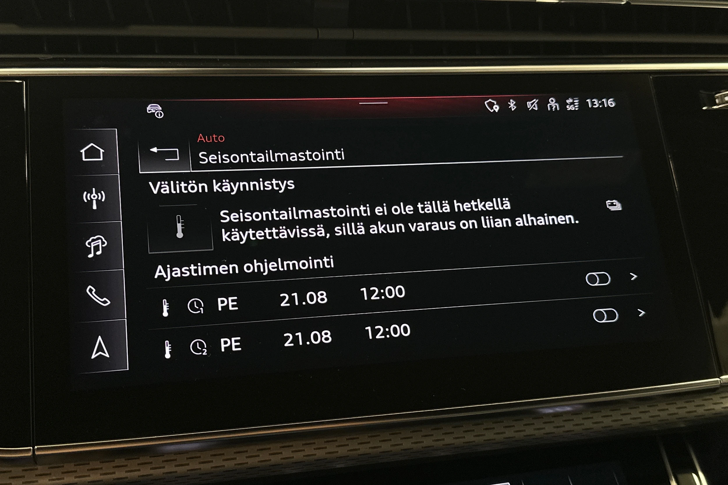 harmaa Audi Q7 2026 kuva 30.