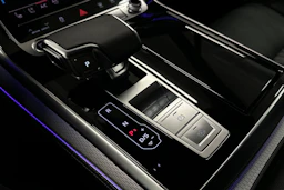 harmaa Audi Q7 2026 kuva 37.