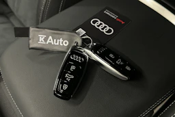 hopea Audi Q7 2026 kuva 38.