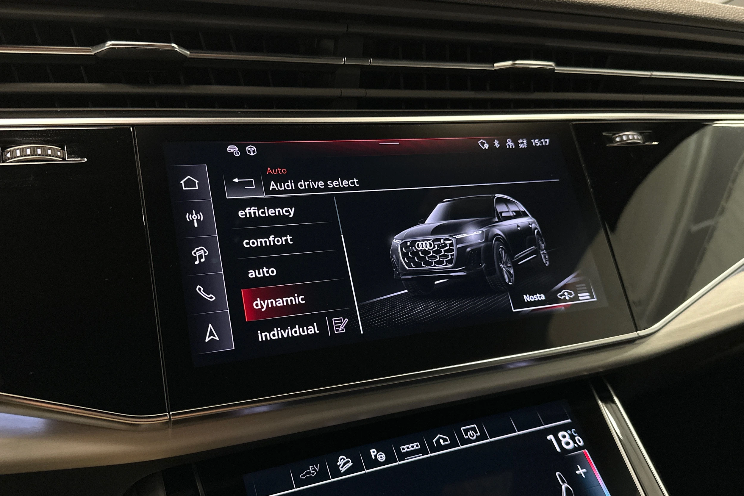beige Audi Q7 2026 kuva 17.